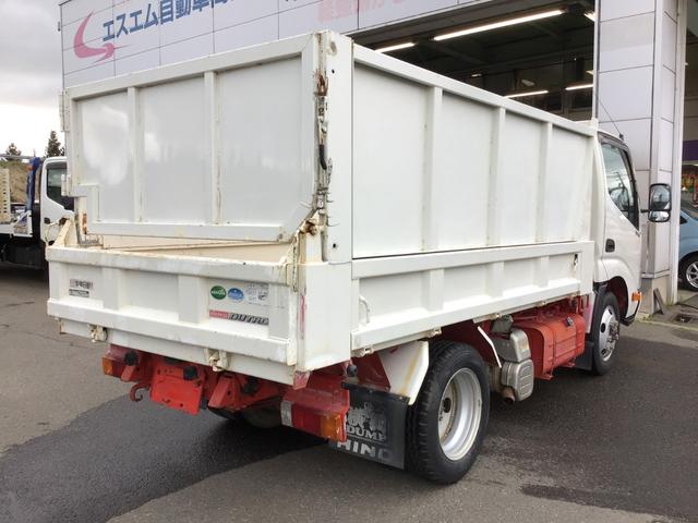 　４ＷＤ　ＩＣターボ　１３６馬力　全低床　２ｔ強化深ダンプ　２枚扉　荷台内寸長さ３０５（２９２）　幅１６０　高さ１１０（３２）　５速マニュアル　左電格ミラー　ＴＲＣ(6枚目)