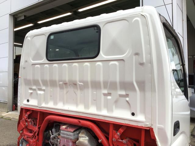 　４ＷＤ　ＩＣターボ　１３６馬力　全低床　２ｔ強化深ダンプ　２枚扉　荷台内寸長さ３０５（２９２）　幅１６０　高さ１１０（３２）　５速マニュアル　左電格ミラー　ＴＲＣ(50枚目)