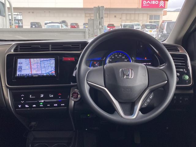 グレイス ハイブリッドＤＸ　４ＷＤ　社外メモリーナビ　ＥＴＣ　ドラレコ　ヒルスタートアシスト　コンフォートビューパッケージ　オートリトラミラー（12枚目）
