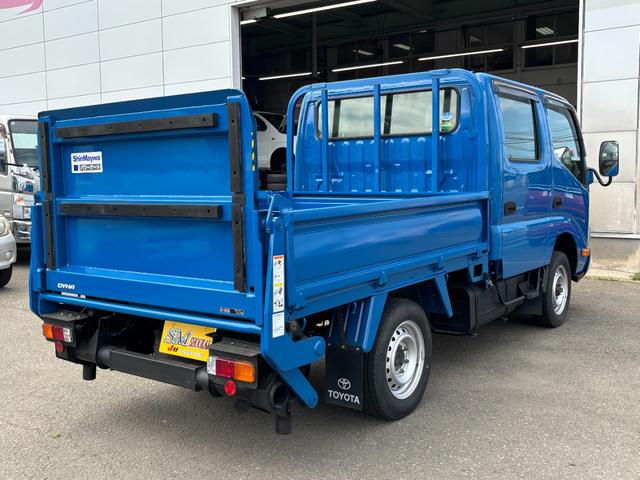 ダイナトラック 　４ＷＤ　ＩＣターボ　Ｗキャブ　シングルジャストロー　積載０．７５ｔ　アーム式６００ｋｇ型Ｐゲート　１４４馬力　５速マニュアル　ラジオ　フォグ　ＥＴＣ　Ｒヒーター付き　荷台内寸長２００　幅１５８　高３７（6枚目）