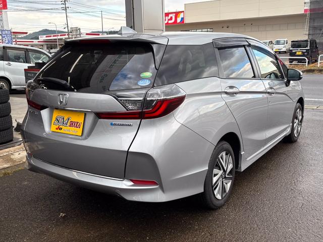 シャトル ハイブリッド ホンダセンシング 社外メモリーナビ Bモニター ETC スマートキー ドラレコ 衝突軽減ブレーキ アダプティブクルーズコントロール 路外逸脱抑制機能 車線維持支援システム(5枚目)