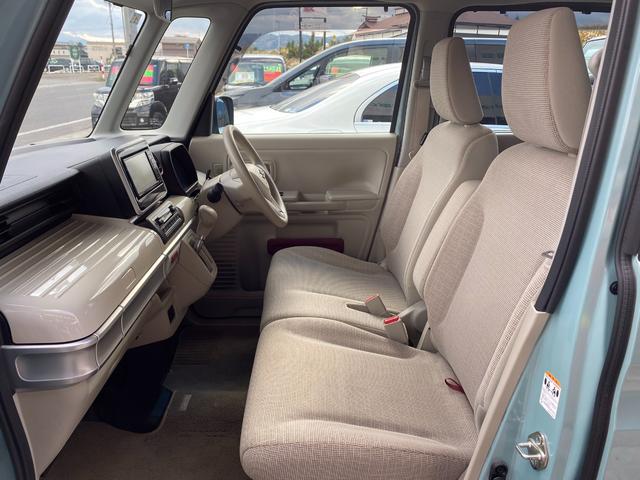 スペーシア ハイブリッドＸ　４ＷＤ　純正オプションナビ　フルセグＴＶ　ＥＴＣ　両側電動スライドドア　オートライト　スリムサーキュレーター　スマートキー　前席シートヒーター　衝突被害軽減ブレーキ　Ｒパーキングセンサー（13枚目）