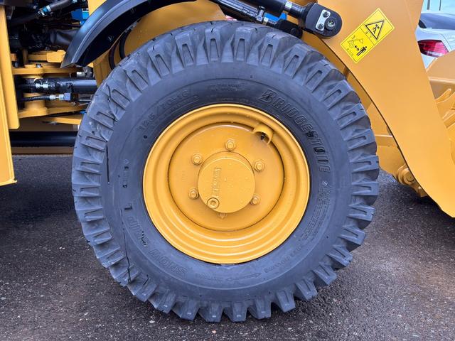 日本 　ＣＡＴホイールローダー９０１　除雪仕様　スノーバケット０．５立米　稼働３ｈ　未作業車　スノータイヤ　ヒーター　サスペンションシート　ラジオ　ＬＥＤ前照灯　ＬＥＤ作業灯　ディスコネクトスイッチ（38枚目）