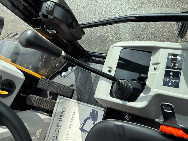 日本 　ＣＡＴホイールローダー９０２　除雪仕様　スノーバケット０．６立米　稼働３ｈ　未作業車　スノータイヤ　ヒーター　サスペンションシート　ラジオ　ＬＥＤ前照灯　ＬＥＤ作業灯　ディスコネクトスイッチ（51枚目）