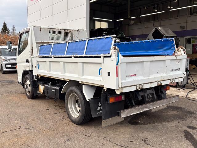キャンター 　４ＷＤ　ＩＣターボ　１５０馬力　最大積載３ｔ　強化ダンプ　デュオニック６速セミオートマ　ラジオ　キーレス　左電格ミラー　荷台内寸長３０５　幅１５９　高３７（7枚目）
