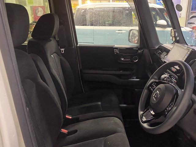 Ｎ－ＢＯＸカスタム Ｌ　４ＷＤ　ギャザズＳＤナビ　Ｂモニター　ＥＴＣ　左Ｐスライドドア　シートヒーター　ＬＥＤオートライト　フォグ　パーキングセンサー　ルーフコンソール　アクティブクルコン　衝突軽減ブレーキ　スマートキー（3枚目）