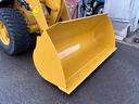 　ＣＡＴホイールローダー９０１　除雪仕様　スノーバケット０．５立米　稼働３ｈ　未作業車　スノータイヤ　ヒーター　サスペンションシート　ラジオ　ＬＥＤ前照灯　ＬＥＤ作業灯　ディスコネクトスイッチ（11枚目）
