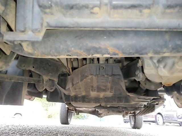 キャリイトラック ＫＣ　パワステ付　パートタイム４ＷＤ　エアコン付き（15枚目）