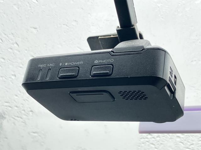 ミラ Ｘスペシャル　４ＷＤ　ドライブレコーダー　キーレスエントリー　ＭＴ　盗難防止システム　ＡＢＳ　ＣＤ　ミュージックプレイヤー接続可　アルミホイール　衝突安全ボディ　エアコン　パワーステアリング　パワーウィンドウ（11枚目）