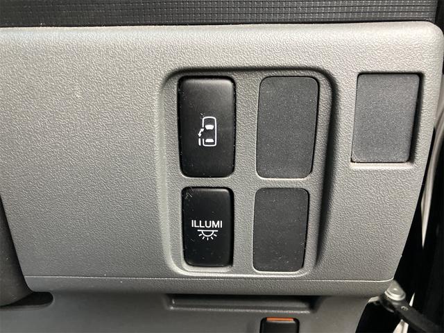 タント カスタムＲＳ　４ＷＤ　電動スライドドア　ＨＩＤ　スマートキー　電動格納ミラー　シートヒーター　ベンチシート　ターボ　ＣＶＴ　盗難防止システム　ＡＢＳ　ＣＤ　ＭＤ　ミュージックプレイヤー接続可　アルミホイール（6枚目）