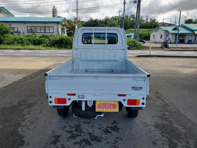 キャリイトラック KCエアコン・パワステ フロアマット ドアバイザー スタッドレスタイヤセット(7枚目)