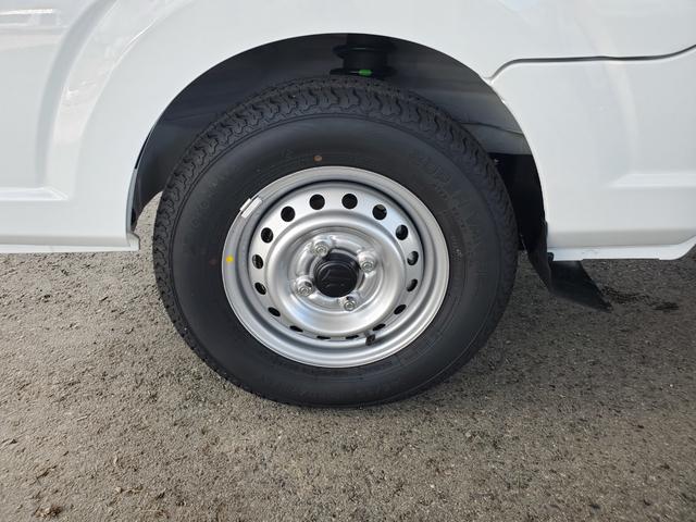 キャリイトラック ＫＣパワステ　４ＷＤ（9枚目）