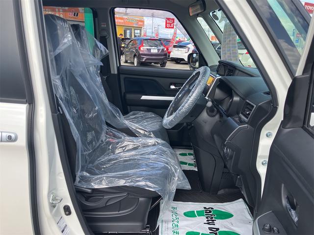 ルーミー カスタムＧ　４ＷＤ【修復歴無　禁煙車　トヨタセーフティセンス】９インチナビ　ＴＶ　バックカメラ　ドラレコ　両側電動スライドドア　追従型クルコン　クリアランスソナー　衝突被害軽減システム　ＬＥＤヘッドランプ（17枚目）