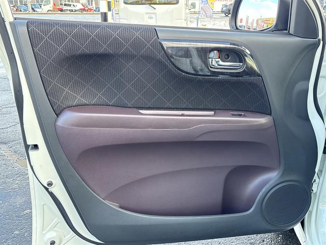 N-ONE プレミアム・Lパッケージ 4WD【修復歴無 禁煙車 純正ツートンカラー】ナビ TV バックカメラ ETC オートライト HIDライト スマートキー アイドリングストップ 電動格納ミラー ESC CD USB チップアップシート(50枚目)