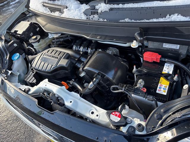 N-ONE プレミアム・Lパッケージ 4WD【修復歴無 禁煙車 純正ツートンカラー】ナビ TV バックカメラ ETC オートライト HIDライト スマートキー アイドリングストップ 電動格納ミラー ESC CD USB チップアップシート(74枚目)