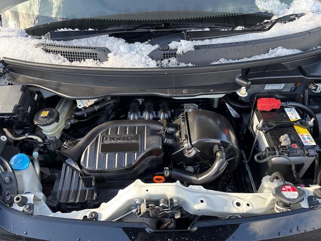 N-ONE プレミアム・Lパッケージ 4WD【修復歴無 禁煙車 純正ツートンカラー】ナビ TV バックカメラ ETC オートライト HIDライト スマートキー アイドリングストップ 電動格納ミラー ESC CD USB チップアップシート(76枚目)