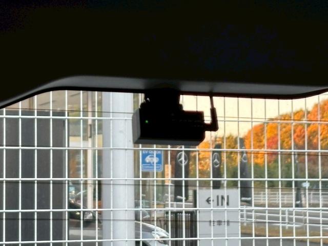 ヴォクシー X【兵庫県仕入/4WD/禁煙】 【4WD/後期型】【電動スライドドア/トヨタセーフティセンス/衝突軽減/レーンキープ】【7型ナビ/バックカメラ/BT接続/CD・DVD再生】【ドラレコ/クルコン/LEDライト/ETC】(47枚目)