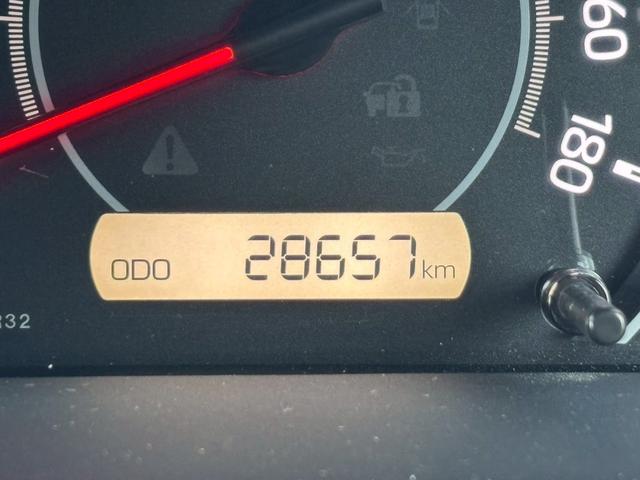 ヴォクシー X【兵庫県仕入/4WD/禁煙】 【4WD/後期型】【電動スライドドア/トヨタセーフティセンス/衝突軽減/レーンキープ】【7型ナビ/バックカメラ/BT接続/CD・DVD再生】【ドラレコ/クルコン/LEDライト/ETC】(52枚目)