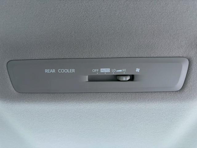 ヴォクシー X【兵庫県仕入/4WD/禁煙】 【4WD/後期型】【電動スライドドア/トヨタセーフティセンス/衝突軽減/レーンキープ】【7型ナビ/バックカメラ/BT接続/CD・DVD再生】【ドラレコ/クルコン/LEDライト/ETC】(53枚目)