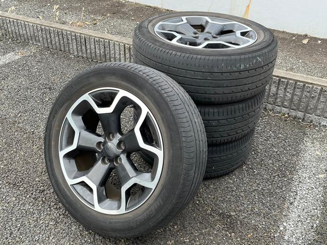 2.0i-L アイサイト 禁煙 4WD 衝突軽減 追従クルコン 車線逸脱警告 クリアランスソナー SDナビ バックカメラ パワーシート パドルシフト アイドリングストップ BT接続 フルセグ CD/DVD再生 アルミペダル(7枚目)
