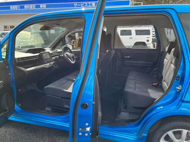 ハイブリッドFZ リミテッド -奈良県仕入- 禁煙 4WD 衝突軽減 SDナビ フルセグ BT ビルトインETC MSV USB シートヒーター 車線逸脱警告 ヘッドアップディスプレイ LED ミラーヒーター アイドリングストップ(26枚目)