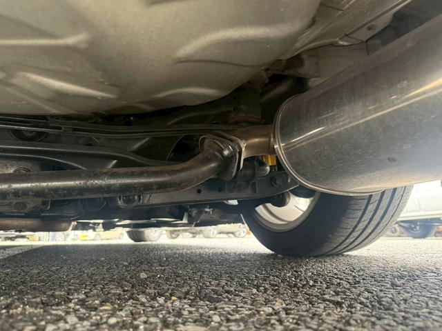 ＷＲＸ Ｓ４ ２．０ＧＴ－Ｓアイサイト【４ＷＤ／ターボ】　【衝突軽減／追従クルコン／ブラインドスポットモニター】【ＳＤナビ／フルセグ／ＥＴＣ／サイド・バックカメラ】【ドラレコ／ハーフレザー／パワーシート】【ＬＥＤライト／フォグ】【１８インチアルミホイール】（7枚目）