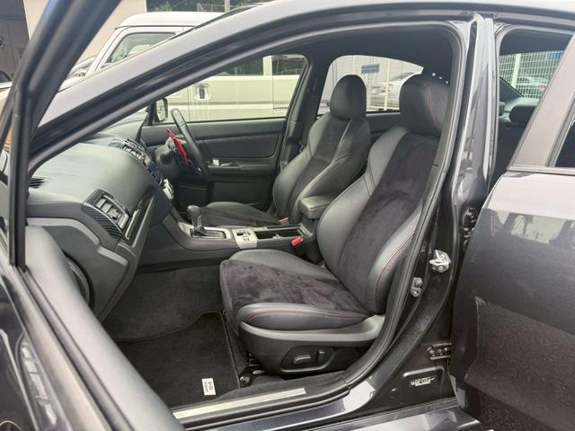 ＷＲＸ Ｓ４ ２．０ＧＴ－Ｓアイサイト【４ＷＤ／ターボ】　【衝突軽減／追従クルコン／ブラインドスポットモニター】【ＳＤナビ／フルセグ／ＥＴＣ／サイド・バックカメラ】【ドラレコ／ハーフレザー／パワーシート】【ＬＥＤライト／フォグ】【１８インチアルミホイール】（33枚目）