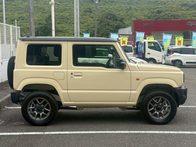 ジムニー XC【4速AT車/届出済未使用車/パートタイム4WD】 【衝突軽減システム/車線逸脱警告/クルーズコントロール】【コーナーセンサー/LEDヘッドライト】【ドアミラーヒーター/シートヒーター】【オートエアコン/オートライト】【ヘッドライトウォッシャー】(19枚目)
