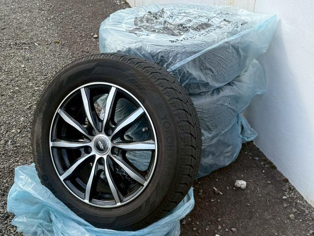 ヴォクシー ＺＳ　煌【禁煙車／冬タイヤＡＷ／トヨタセーフティセンス】　【クルーズコントロール／衝突軽減／車線逸脱警告／リヤオートエアコン】【両側電動ドア／ＬＥＤヘッドライト／オートライトハイビーム】【ＥＴＣ／バックカメラ／フルセグ／ＢＴ接続】【７型ナビ／前方ドラレコ】（19枚目）