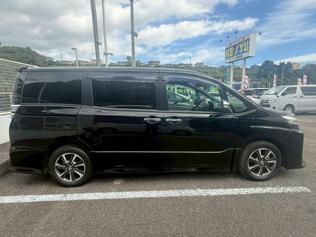 ヴォクシー ＺＳ　煌【禁煙車／冬タイヤＡＷ／トヨタセーフティセンス】　【クルーズコントロール／衝突軽減／車線逸脱警告／リヤオートエアコン】【両側電動ドア／ＬＥＤヘッドライト／オートライトハイビーム】【ＥＴＣ／バックカメラ／フルセグ／ＢＴ接続】【７型ナビ／前方ドラレコ】（23枚目）