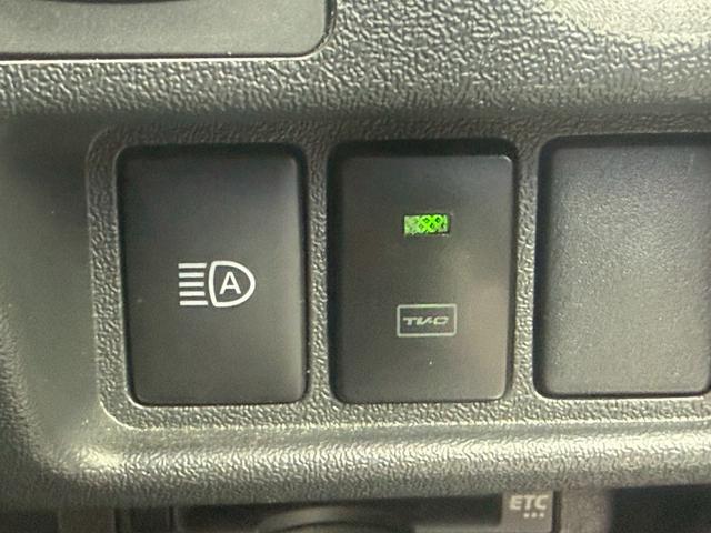 ハイエースバン スーパーＧＬ　ダークプライムＩＩ【４ＷＤ／ディーゼルターボ】　【ワンオーナー／禁煙／１００Ｖ電源】【ベッドキット付／トヨタセーフティセンス／全方位カメラ】【衝突軽減／コーナーセンサー／デジタルインナーミラー】【前後ドラレコ／ＬＥＤライト／オートハイビーム】（16枚目）