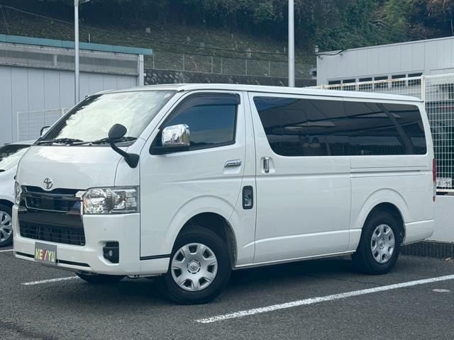 ハイエースバン スーパーＧＬ　ダークプライムＩＩ【４ＷＤ／ディーゼルターボ】　【ワンオーナー／禁煙／１００Ｖ電源】【ベッドキット付／トヨタセーフティセンス／全方位カメラ】【衝突軽減／コーナーセンサー／デジタルインナーミラー】【前後ドラレコ／ＬＥＤライト／オートハイビーム】（24枚目）