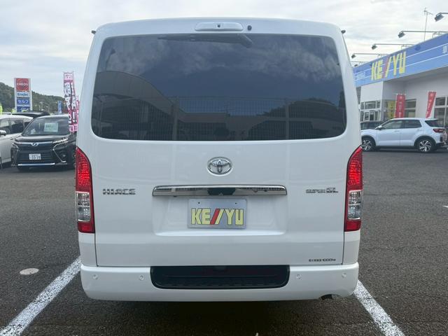 ハイエースバン スーパーＧＬ　ダークプライムＩＩ【４ＷＤ／ディーゼルターボ】　【ワンオーナー／禁煙／１００Ｖ電源】【ベッドキット付／トヨタセーフティセンス／全方位カメラ】【衝突軽減／コーナーセンサー／デジタルインナーミラー】【前後ドラレコ／ＬＥＤライト／オートハイビーム】（28枚目）