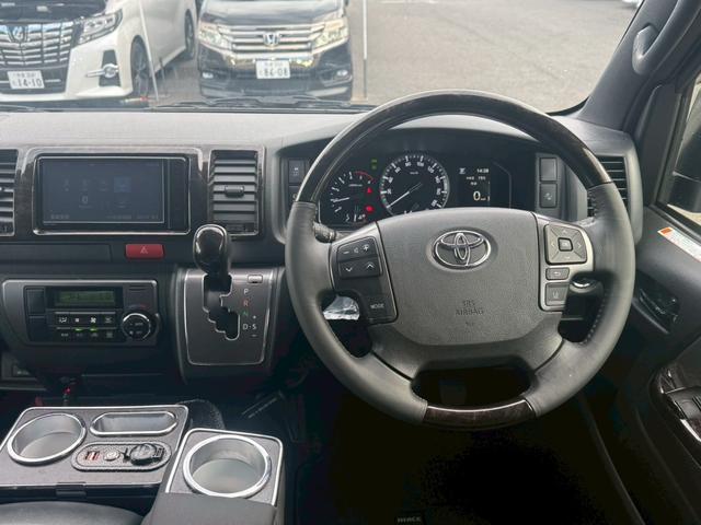 ハイエースバン スーパーＧＬ　ダークプライムＩＩ【４ＷＤ／ディーゼルターボ】　【ワンオーナー／禁煙／１００Ｖ電源】【ベッドキット付／トヨタセーフティセンス／全方位カメラ】【衝突軽減／コーナーセンサー／デジタルインナーミラー】【前後ドラレコ／ＬＥＤライト／オートハイビーム】（51枚目）