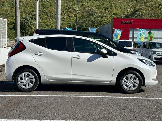 アクア G【禁煙/4WD/寒冷地仕様】【純正前後ドラレコ】 【追従クルコン/100V電源】【7型ナビ/バックカメラ/BT接続】【衝突軽減/車線逸脱警告/コーナーセンサー】【LED/オートハイビーム】【ETC】【フロント熱線/ミラーヒーター】【革巻きステア】(20枚目)