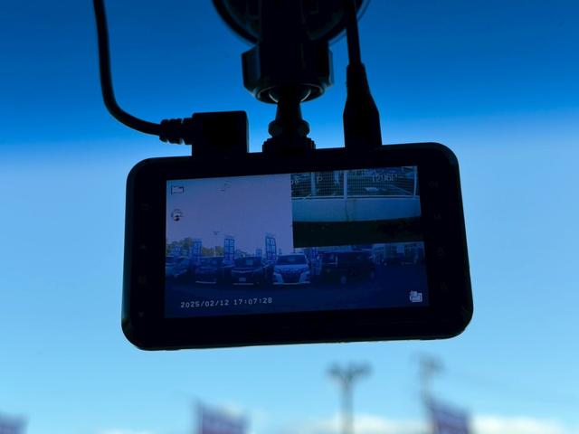 Ｎ－ＷＧＮカスタム Ｇ　ターボＳＳ２トーンカラースタイルパッケージ【特別仕様車】　【禁煙車／８型ナビ】【クルーズコントロール／ハーフレザーシート】【ＥＴＣ／バックカメラ／ドライブレコーダー】【ＨＩＤヘッドライト／オートライト】【パドルシフト】【オートエアコン／純正１５インチＡＷ］（14枚目）