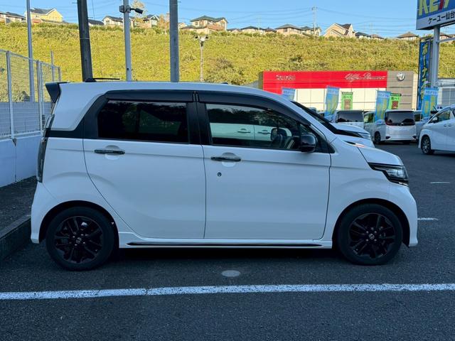 Ｎ－ＷＧＮカスタム Ｇ　ターボＳＳ２トーンカラースタイルパッケージ【特別仕様車】　【禁煙車／８型ナビ】【クルーズコントロール／ハーフレザーシート】【ＥＴＣ／バックカメラ／ドライブレコーダー】【ＨＩＤヘッドライト／オートライト】【パドルシフト】【オートエアコン／純正１５インチＡＷ］（25枚目）