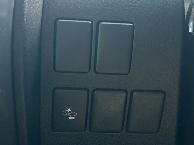 アルファード ２．５Ｇ【４ＷＤ／８人乗り】【１１型フリップダウンモニター】　【純正１０型ナビ／衝突軽減システム】【追従クルコン／コーナーセンサー】【ハーフレザーシート／電動シート】【パワーバックドア／前後ドラレコ／ＥＴＣ／バックカメラ】【ＬＥＤヘッドライト／フルセグＴＶ】（17枚目）