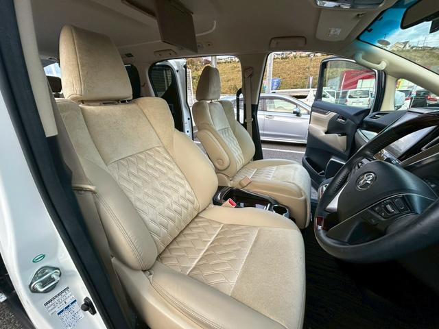 アルファード ２．５Ｇ【４ＷＤ／８人乗り】【１１型フリップダウンモニター】　【純正１０型ナビ／衝突軽減システム】【追従クルコン／コーナーセンサー】【ハーフレザーシート／電動シート】【パワーバックドア／前後ドラレコ／ＥＴＣ／バックカメラ】【ＬＥＤヘッドライト／フルセグＴＶ】（41枚目）