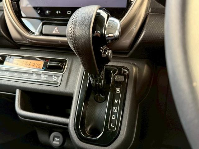 ハスラー ＪスタイルＩＩ【全方位モニター付ＭＯＰ９インチナビ／禁煙車】　【衝突軽減システム／車線逸脱警告／追従クルコン／コーナーセンサー】【フルセグＴＶ／ＢＴ接続／ＣＤ・ＤＶＤ再生】【前席シートヒーター】【ＬＥＤヘッドライト／ルーフレール】【ＵＳＢ充電ポート】（47枚目）