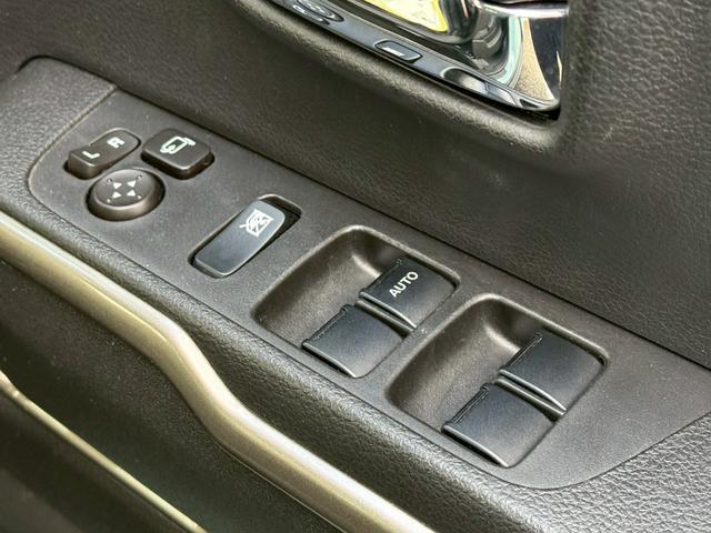 ハスラー ＪスタイルＩＩ【全方位モニター付ＭＯＰ９インチナビ／禁煙車】　【衝突軽減システム／車線逸脱警告／追従クルコン／コーナーセンサー】【フルセグＴＶ／ＢＴ接続／ＣＤ・ＤＶＤ再生】【前席シートヒーター】【ＬＥＤヘッドライト／ルーフレール】【ＵＳＢ充電ポート】（53枚目）