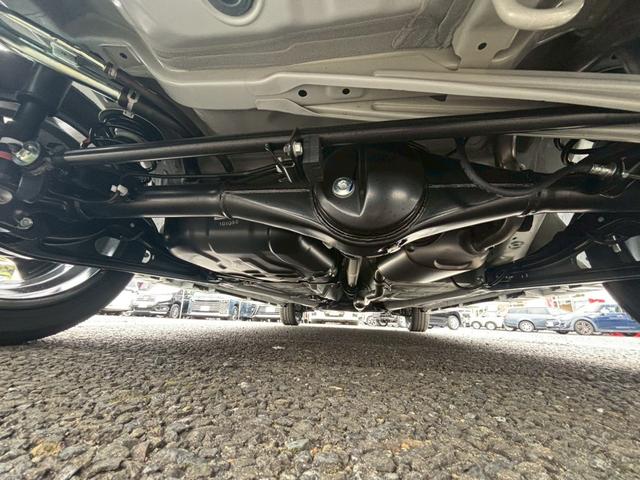 スペーシアカスタム ハイブリッドXSターボ【届出済未使用車/4WD/全方位ナビ】 【スズキコネクト9型全方位ナビ/フルセグ/BT接続】【コーナーセンサー/追従クルコン/衝突軽減】【ハーフレザー/シートヒーター/オットマン/両側電動ドア】【LEDライト/フォグ】【パドルシフト】(5枚目)