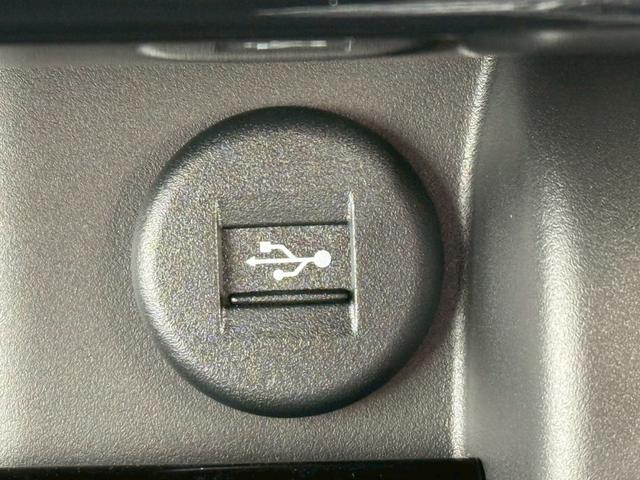 スペーシアカスタム ハイブリッドXSターボ【届出済未使用車/4WD/全方位ナビ】 【スズキコネクト9型全方位ナビ/フルセグ/BT接続】【コーナーセンサー/追従クルコン/衝突軽減】【ハーフレザー/シートヒーター/オットマン/両側電動ドア】【LEDライト/フォグ】【パドルシフト】(8枚目)