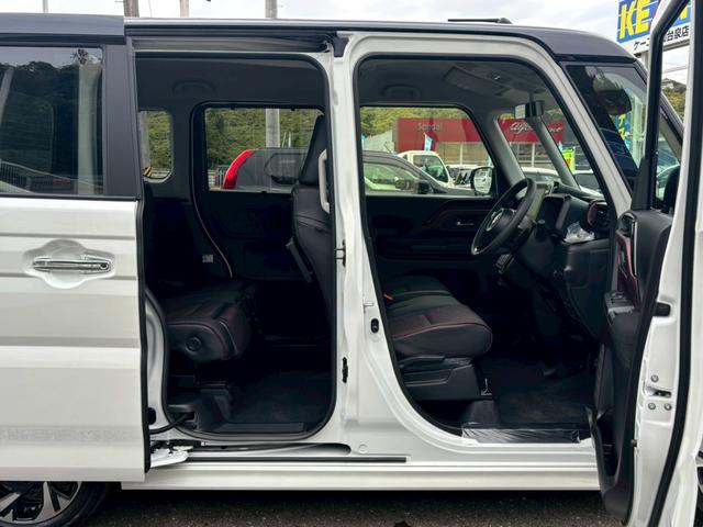 スペーシアカスタム ハイブリッドXSターボ【届出済未使用車/4WD/全方位ナビ】 【スズキコネクト9型全方位ナビ/フルセグ/BT接続】【コーナーセンサー/追従クルコン/衝突軽減】【ハーフレザー/シートヒーター/オットマン/両側電動ドア】【LEDライト/フォグ】【パドルシフト】(16枚目)