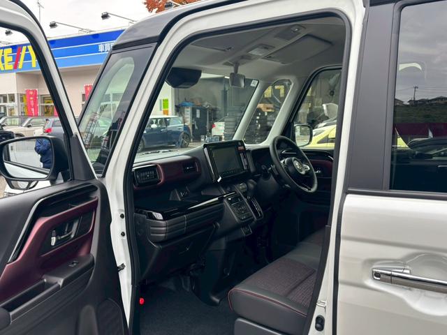 スペーシアカスタム ハイブリッドXSターボ【届出済未使用車/4WD/全方位ナビ】 【スズキコネクト9型全方位ナビ/フルセグ/BT接続】【コーナーセンサー/追従クルコン/衝突軽減】【ハーフレザー/シートヒーター/オットマン/両側電動ドア】【LEDライト/フォグ】【パドルシフト】(18枚目)