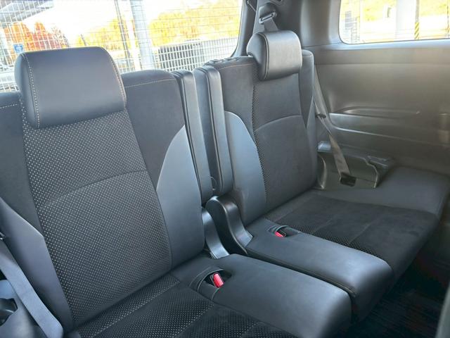 アルファードハイブリッド Ｓ　タイプゴールド【愛知仕入／４ＷＤ／モデリスタフルエアロ】　【シグネチェーイルミ／後席フリップダウンモニター／レーダー探知機／ＴＶキット】【ディスプレイオーディオナビ付／バックカメラ／フルセグ／ＥＴＣ】【バックカメラ／両側電動ドア／１００Ｖ電源／ハーフレザー】（21枚目）