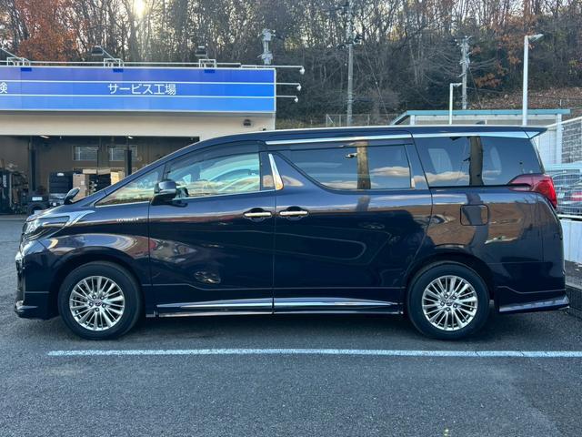 アルファードハイブリッド Ｓ　タイプゴールド【愛知仕入／４ＷＤ／モデリスタフルエアロ】　【シグネチェーイルミ／後席フリップダウンモニター／レーダー探知機／ＴＶキット】【ディスプレイオーディオナビ付／バックカメラ／フルセグ／ＥＴＣ】【バックカメラ／両側電動ドア／１００Ｖ電源／ハーフレザー】（66枚目）