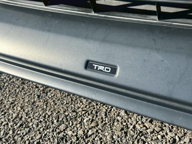 ヴェルファイアハイブリッド ＺＲ【愛知県仕入／４ＷＤ／禁煙／ツインサンルーフ】　【ＴＲＤフルエアロ／１１型ＢＩＧＸ／後席フリップダウンモニター】【追従クルコン／ブラインドスポットモニター／クリアランスソナー】【両側電動ドア／ＬＥＤライト／ツインＡ／Ｃ】【ＨＤＭＩ／１００Ｖ電源】（6枚目）