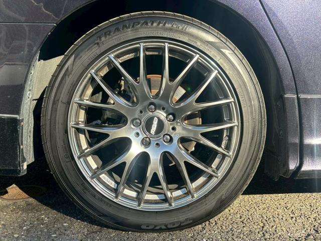 ヴェルファイアハイブリッド ＺＲ【愛知県仕入／４ＷＤ／禁煙／ツインサンルーフ】　【ＴＲＤフルエアロ／１１型ＢＩＧＸ／後席フリップダウンモニター】【追従クルコン／ブラインドスポットモニター／クリアランスソナー】【両側電動ドア／ＬＥＤライト／ツインＡ／Ｃ】【ＨＤＭＩ／１００Ｖ電源】（69枚目）