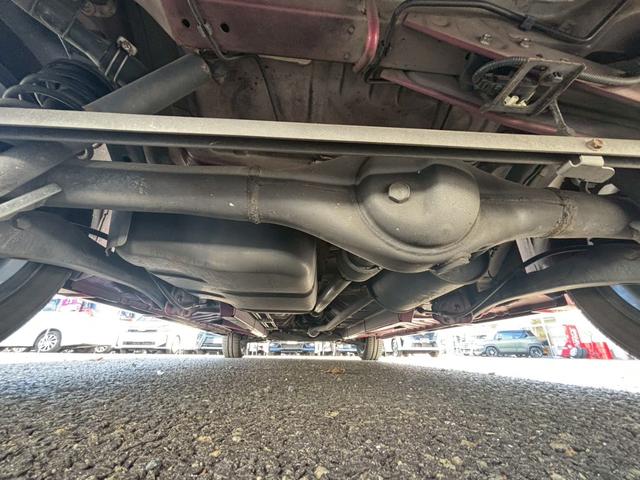 お見積りはもちろんお車の状態、装備、ご購入方法、追加で見たい写真などありましたら、お気軽に【在庫確認・見積依頼】ボタンや【００６６−９７０１−６４０１】をご利用ください。どちらも無料♪♪